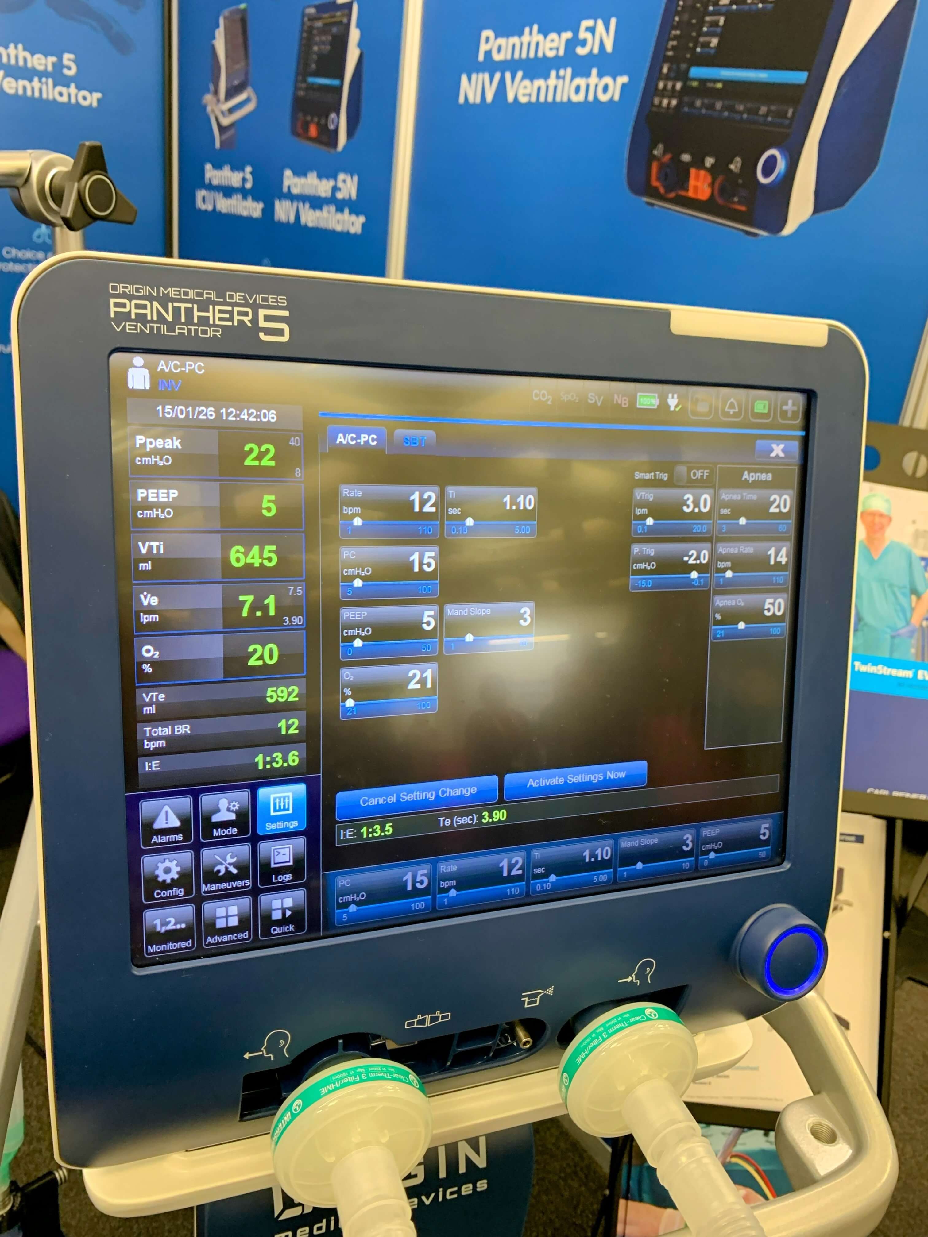 A close-up image of the Panther 5 Ventilator screen, on display by CLS Surgical at the Winter Scientific Meeting